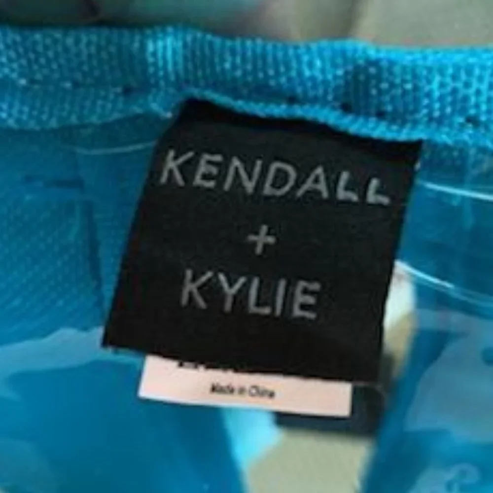 Kendall & Kylie made just tags