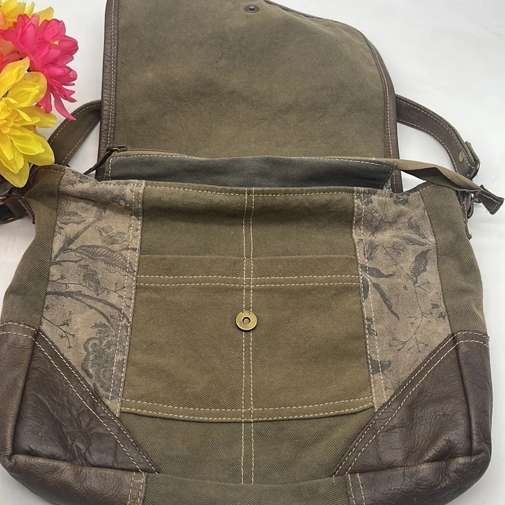 Myra Bag great preowned