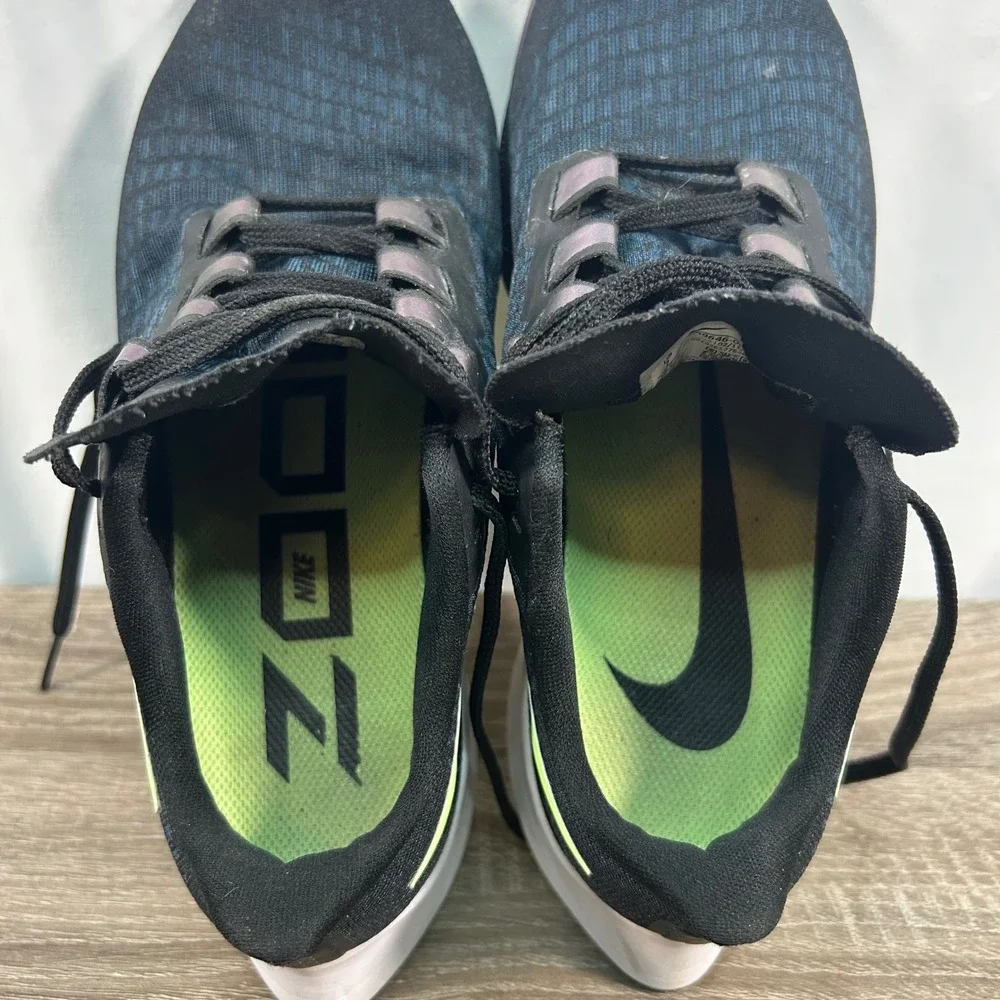 Nike athleisure vibrant
