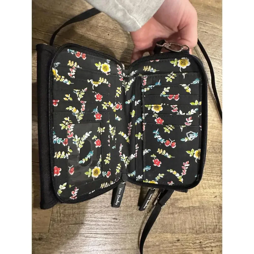 Vera Bradley slim bradley compact
