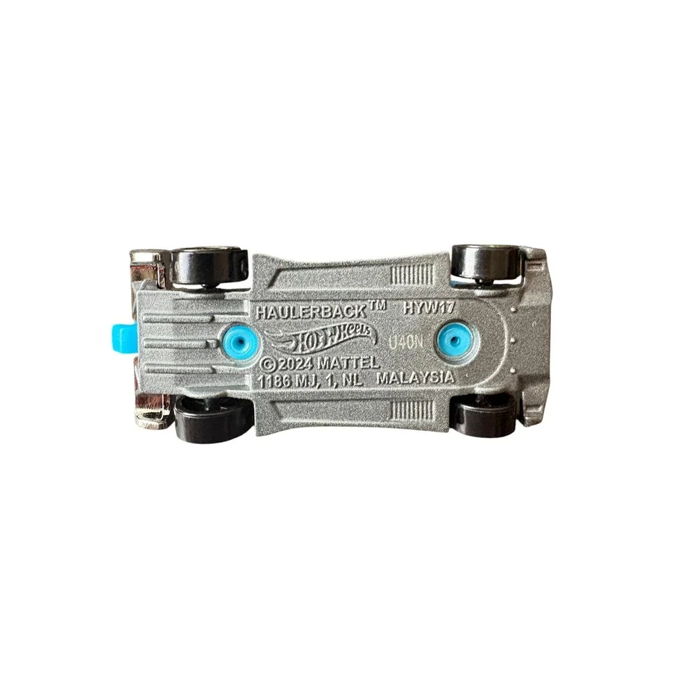 N/A features brand