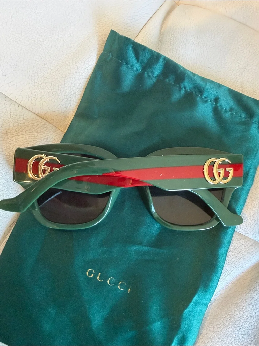 Gucci bold cat