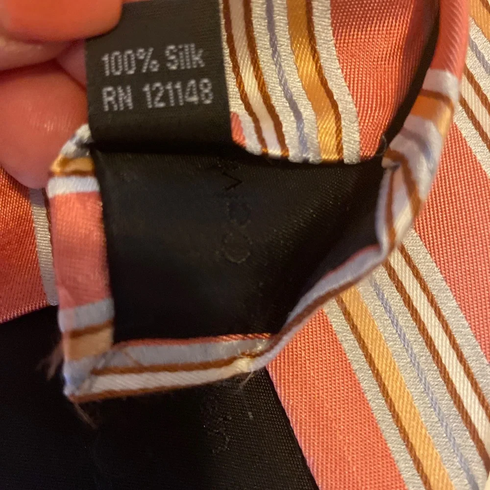 CALVIN KLEIN Pink Stripe Men’s 100% Silk Neck Tie $45 EUC