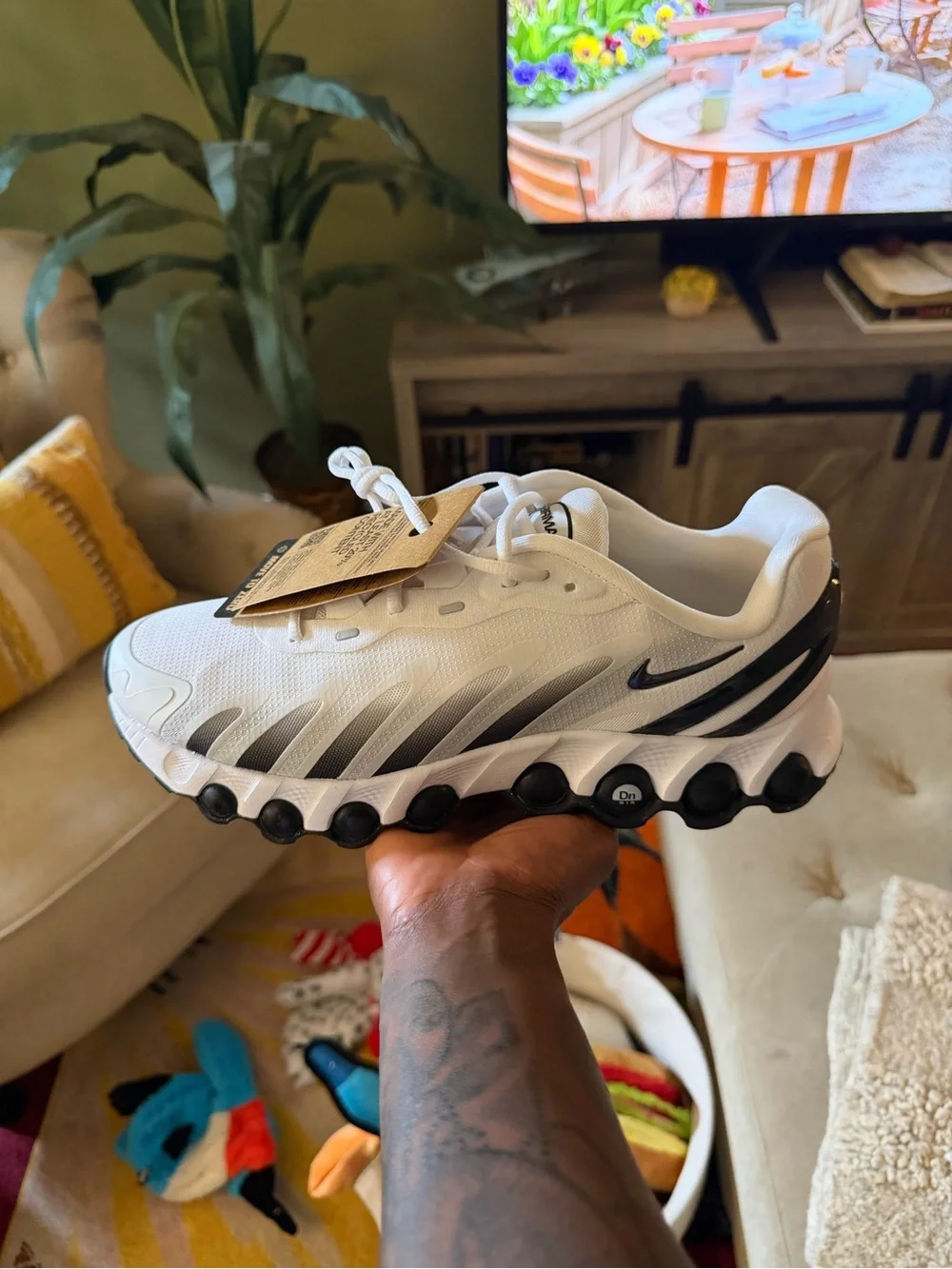 Nike Air Max Dn8 sneakers in a White and Black colorway
