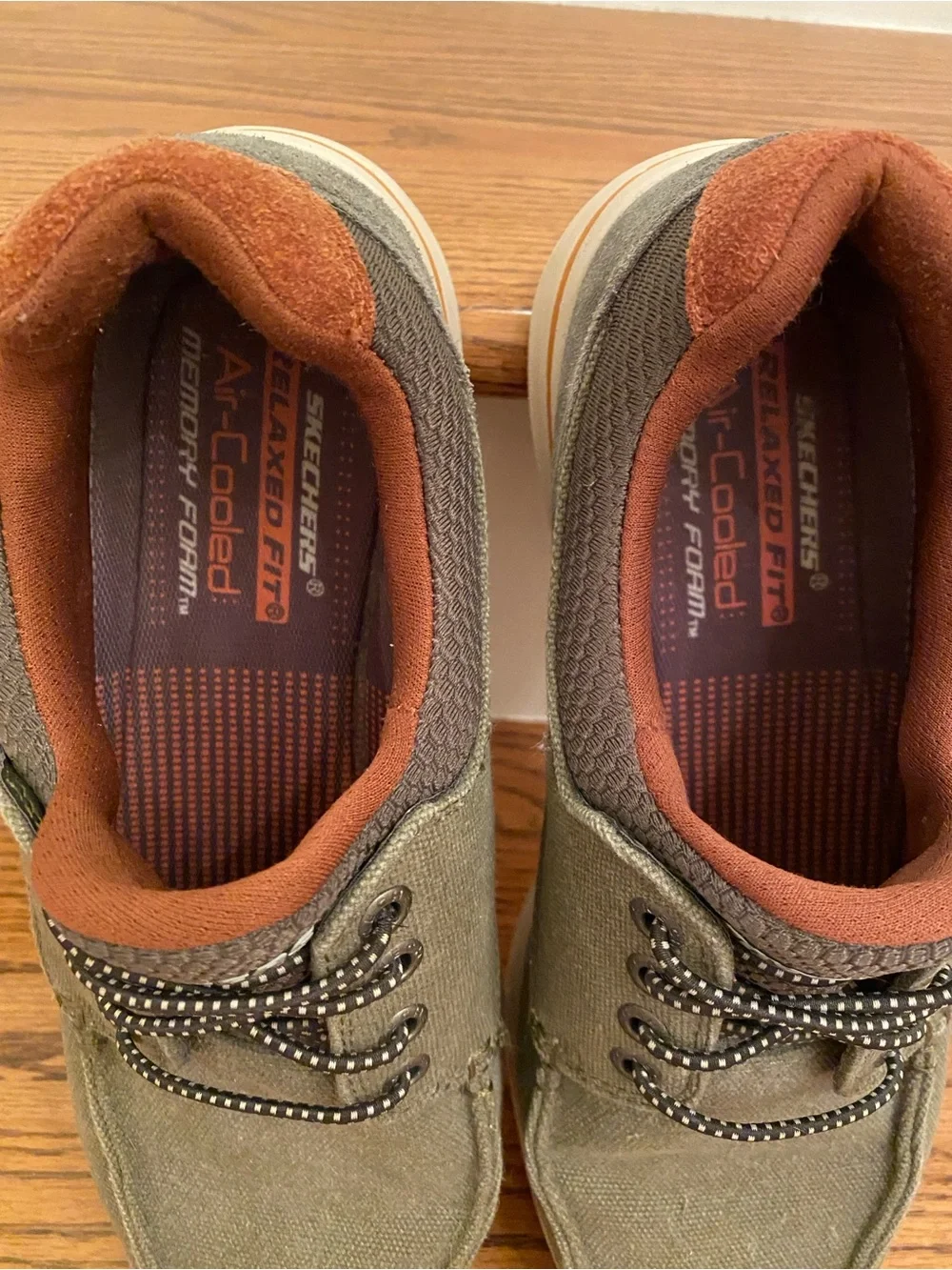 Skechers men’s size