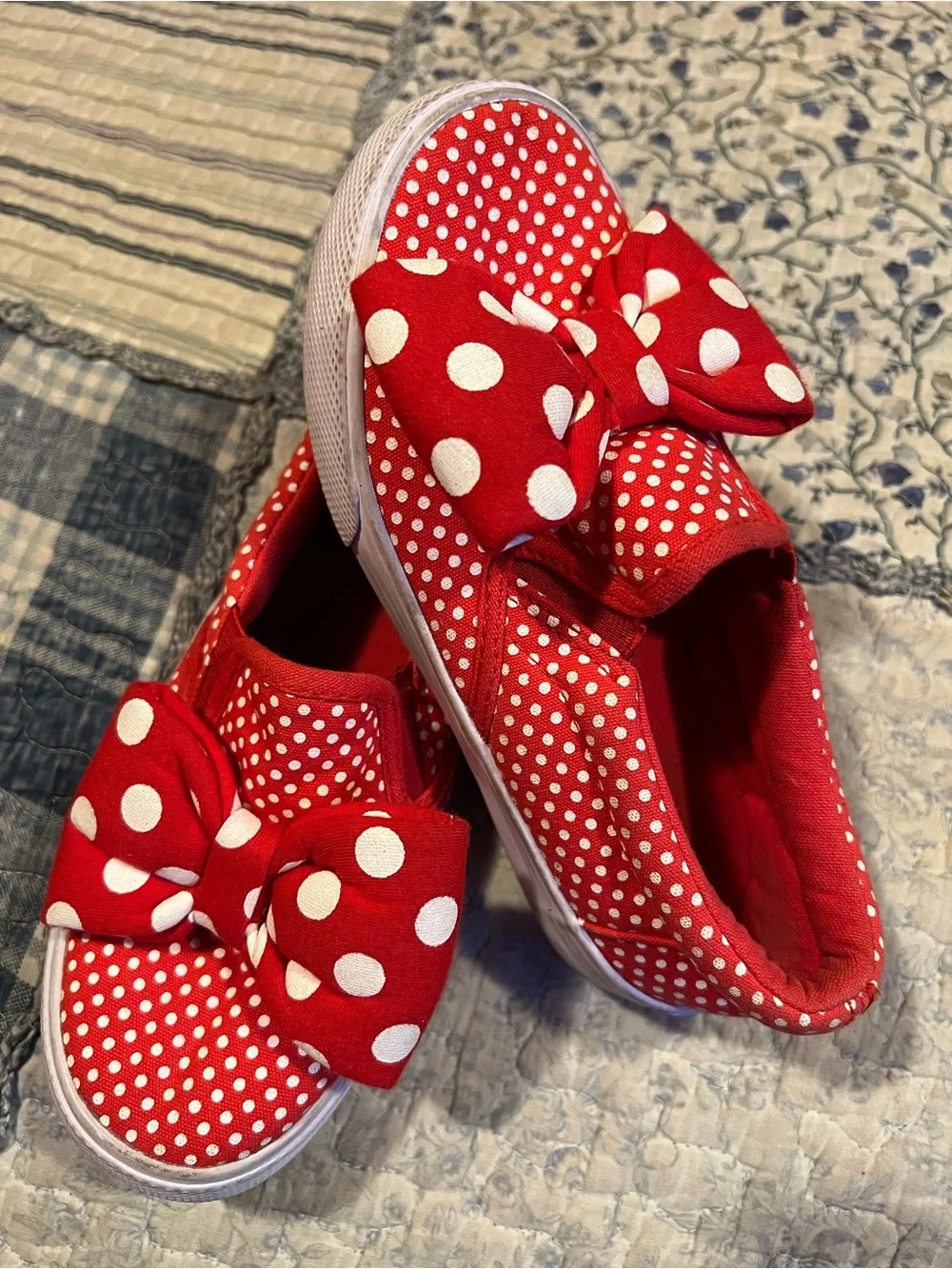 Usados bright red