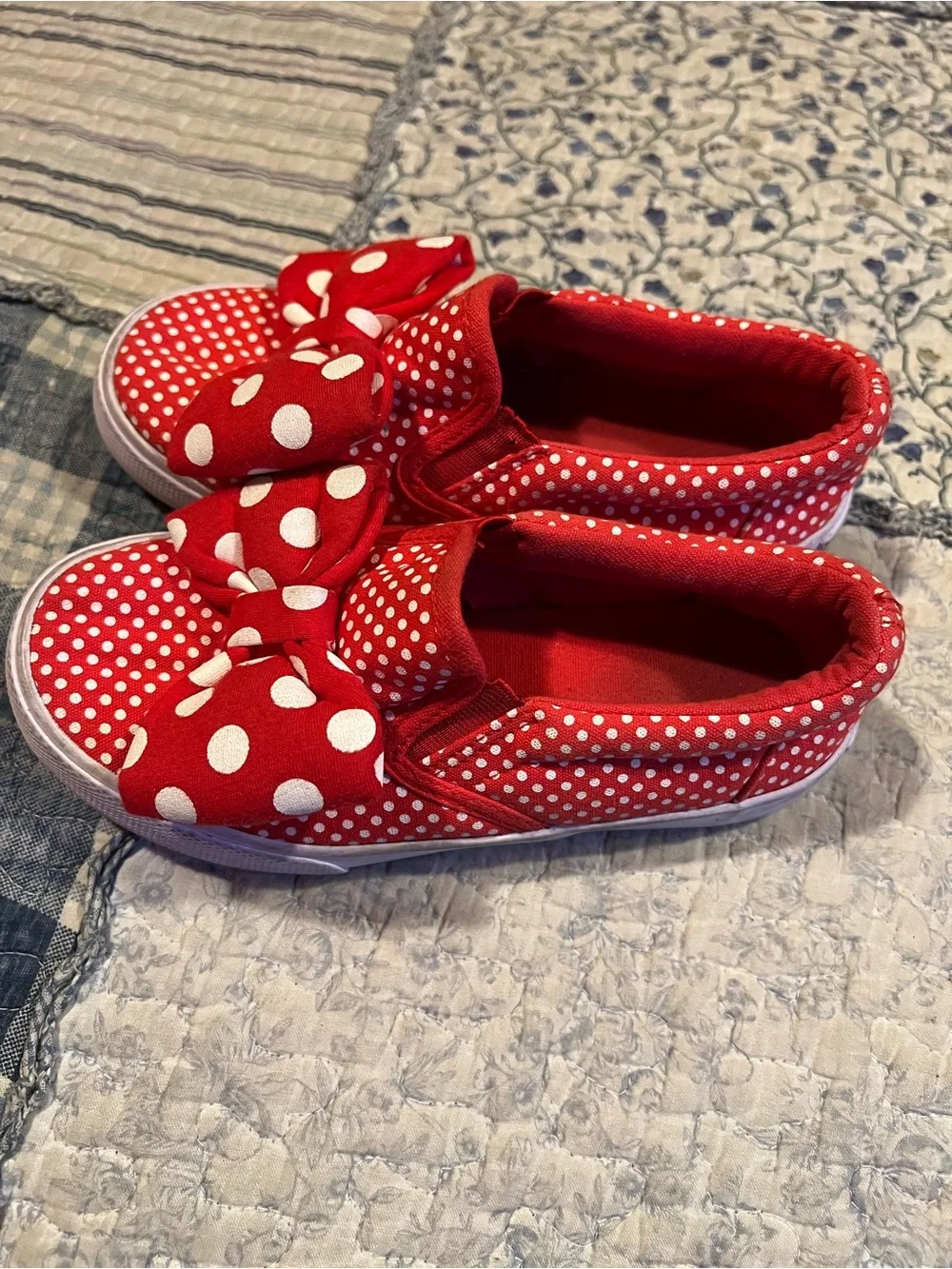 Usados bright red