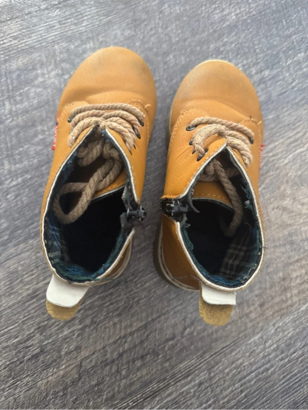 Danglia toddler boys