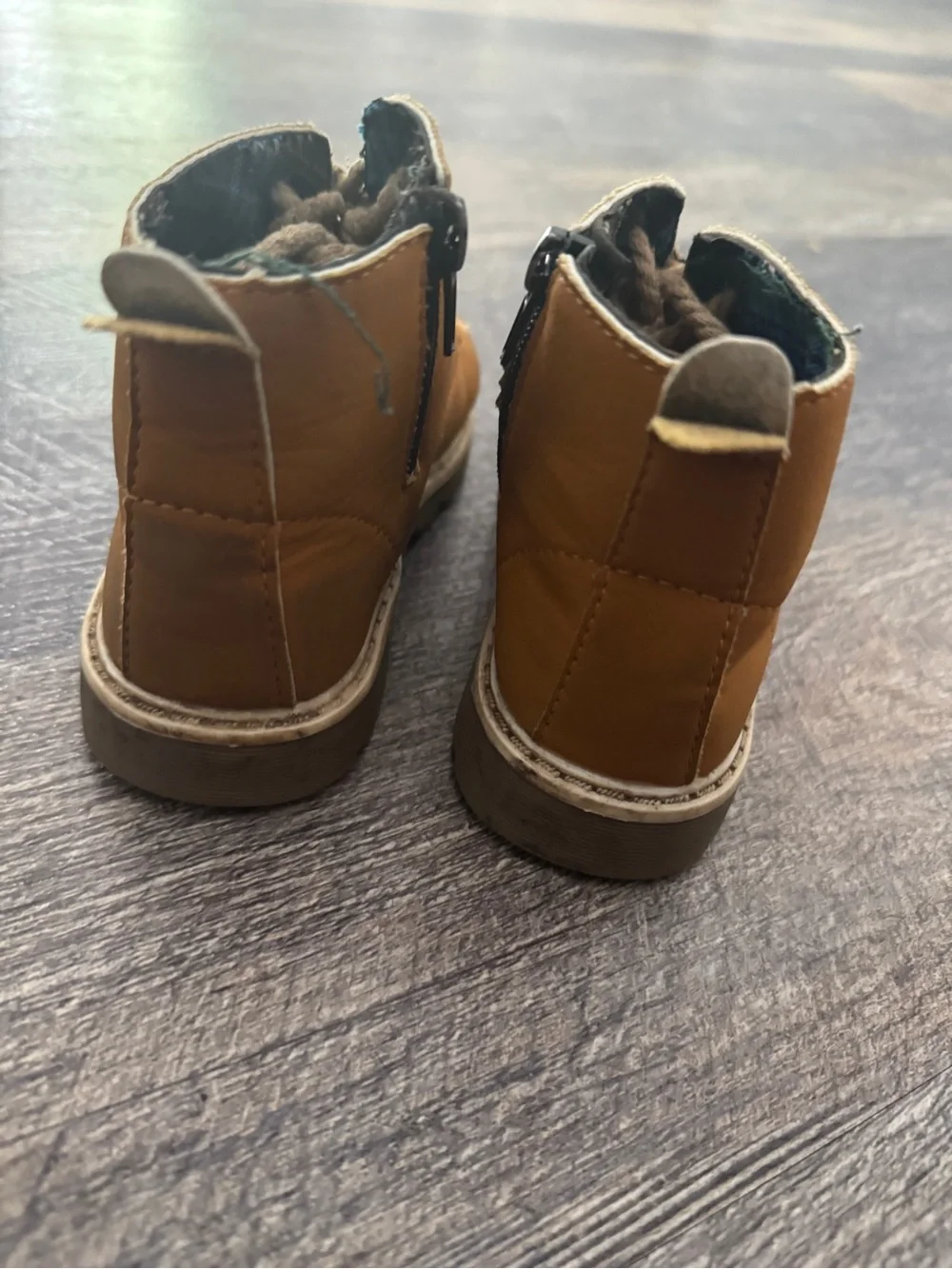 Danglia toddler boys