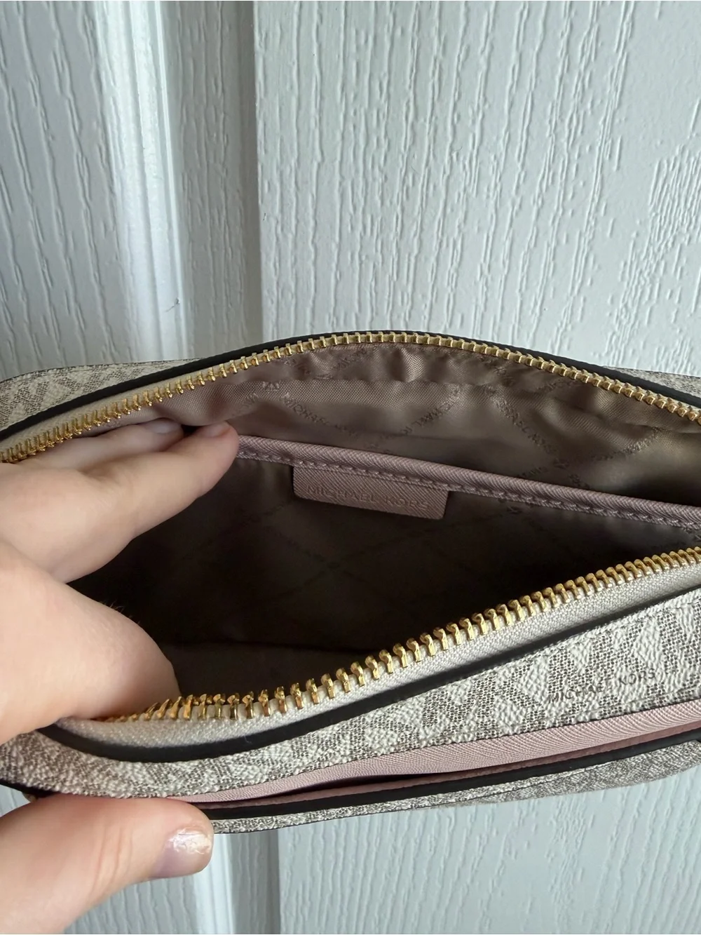 Michael Kors compact michael