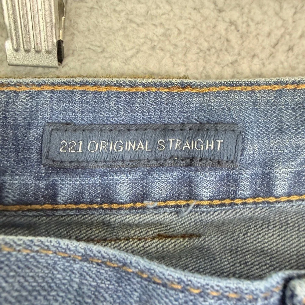 Lucky Brand photos rise