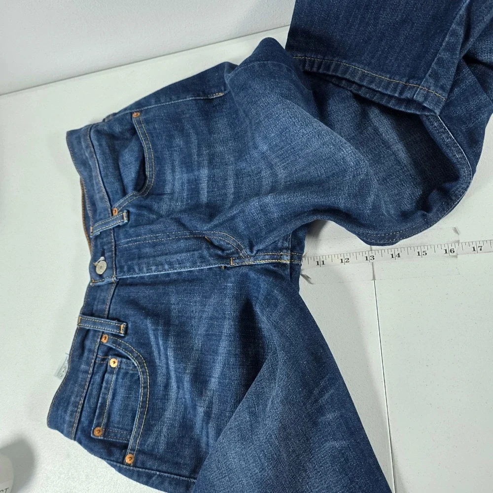 Levis americana stitching