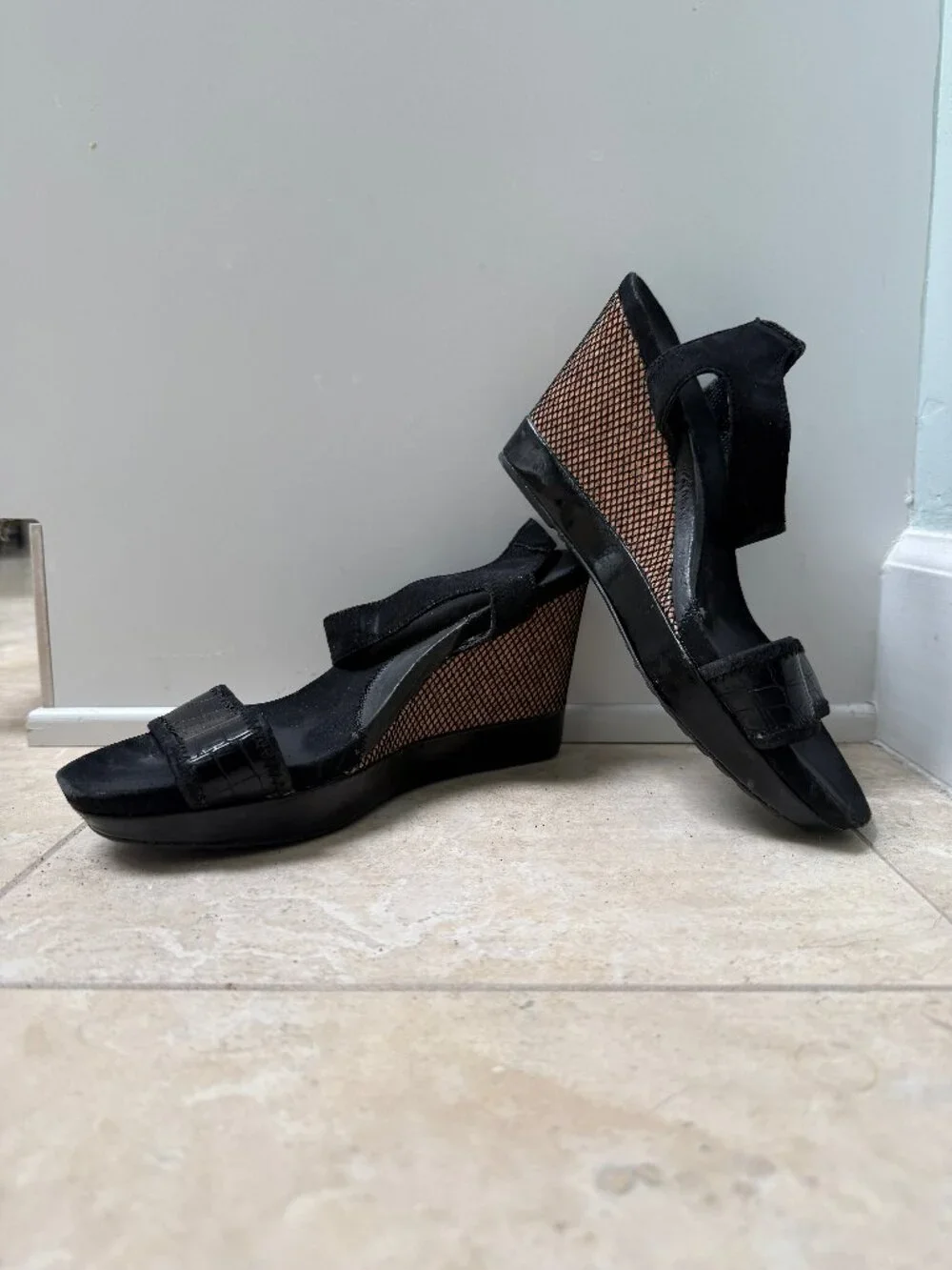 Dkny black wedge