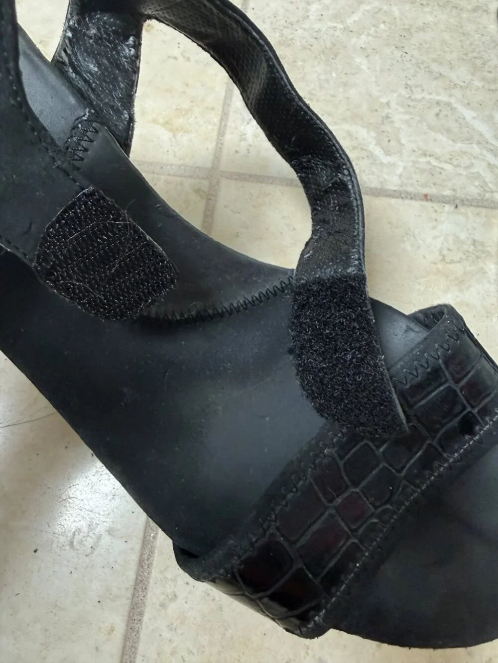 Dkny black wedge