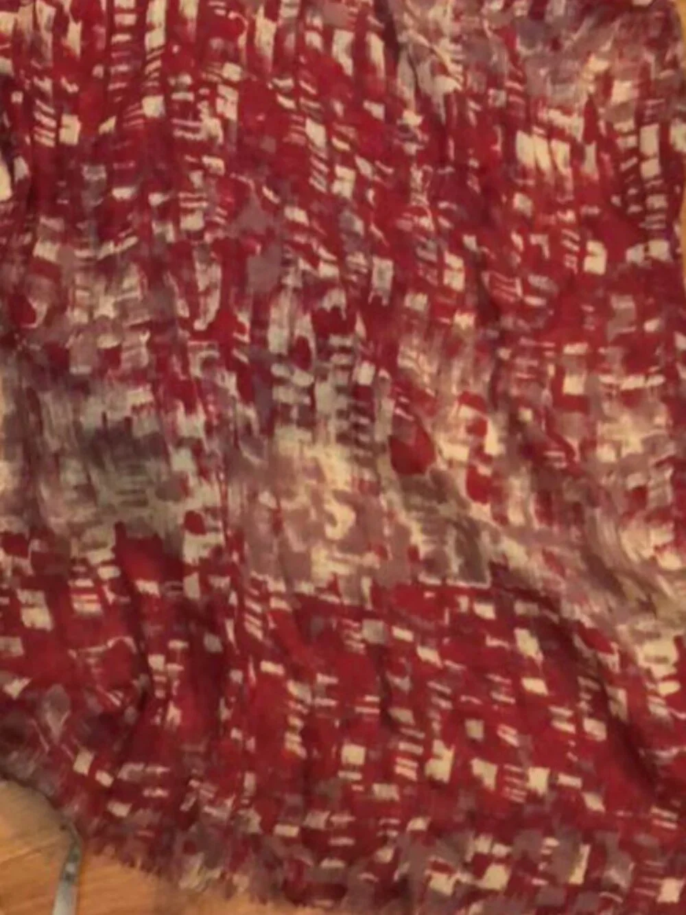 Vera Wang red cream
