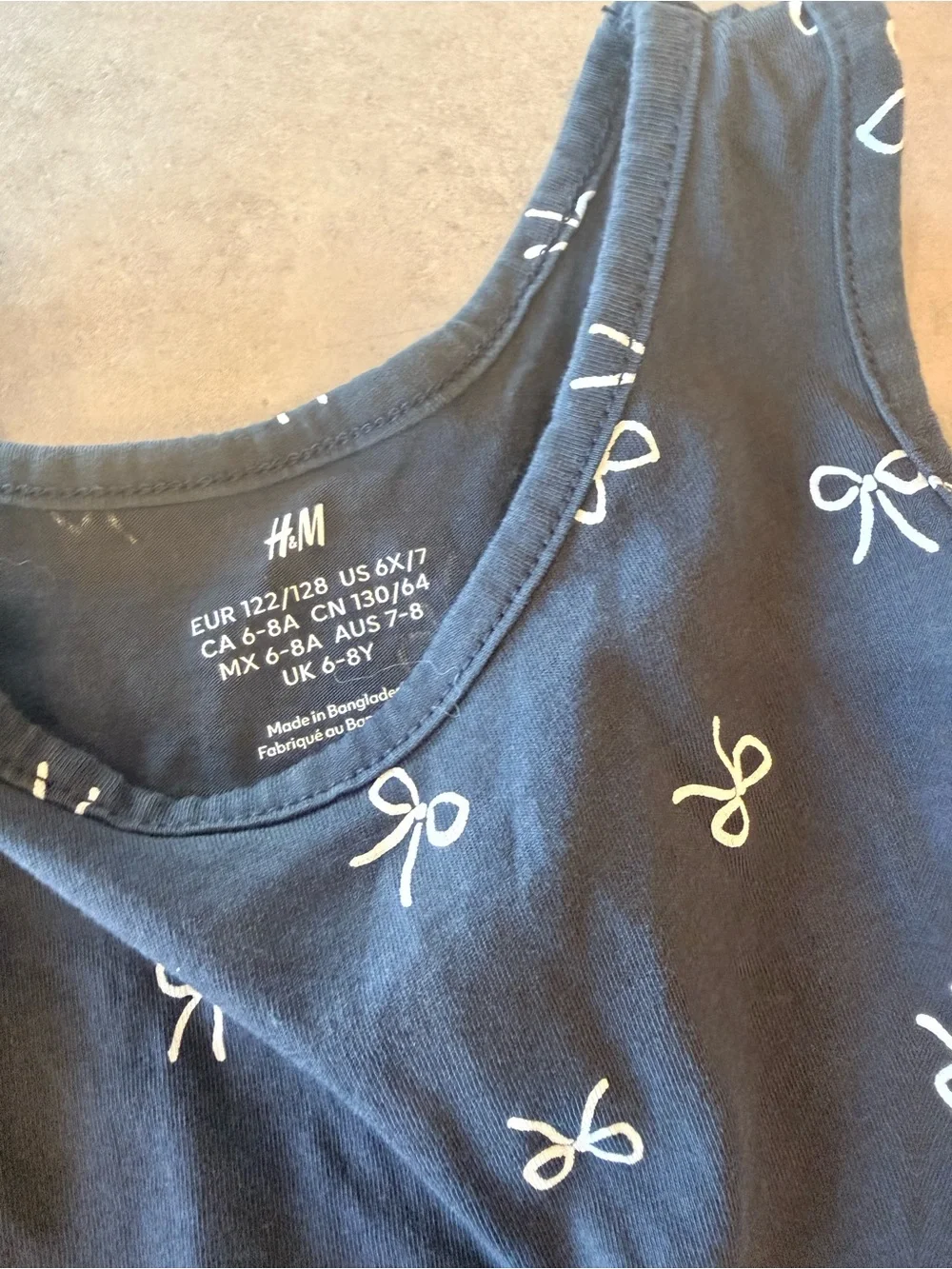 H&M set dresses