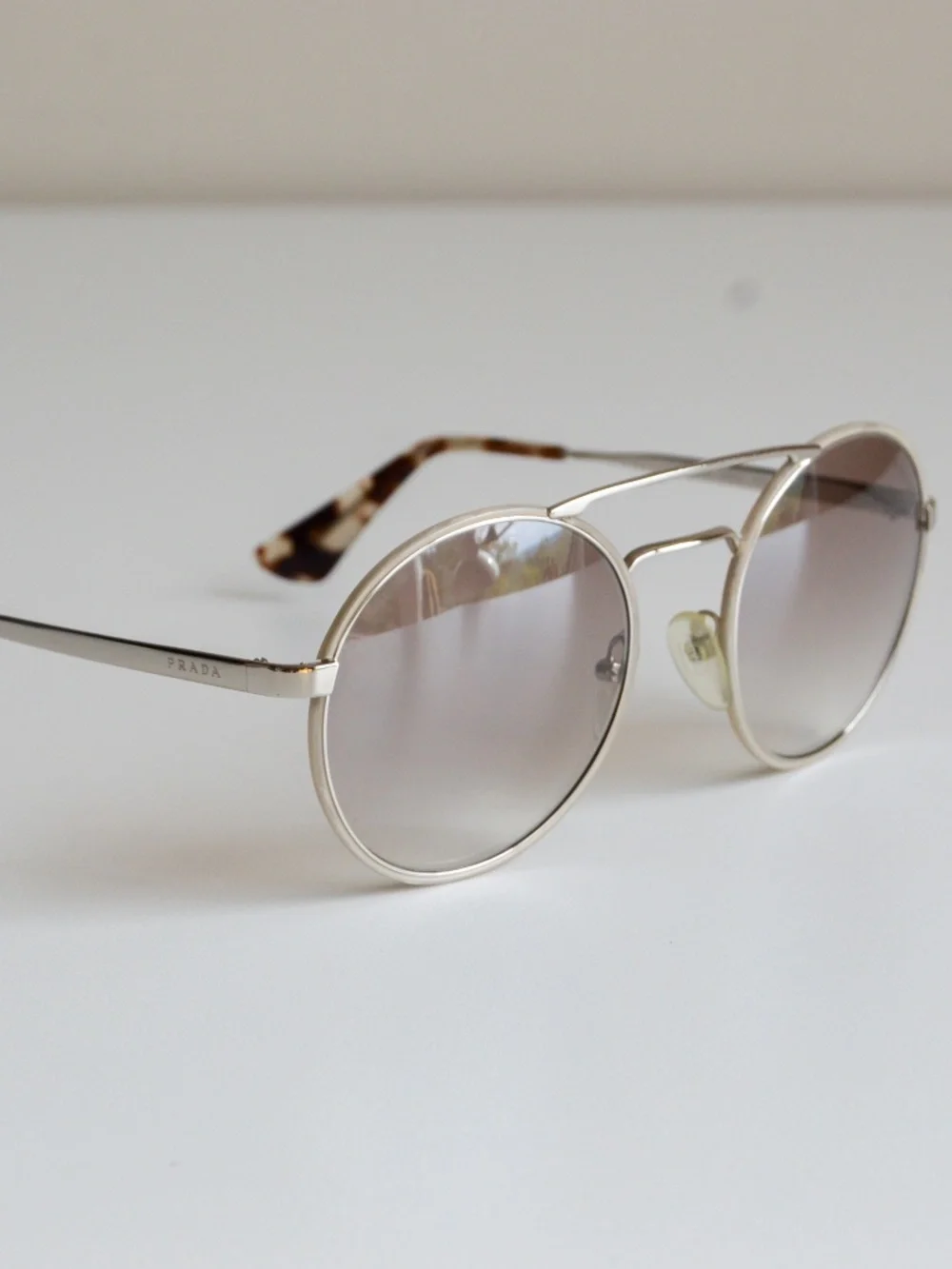 Prada this pre
