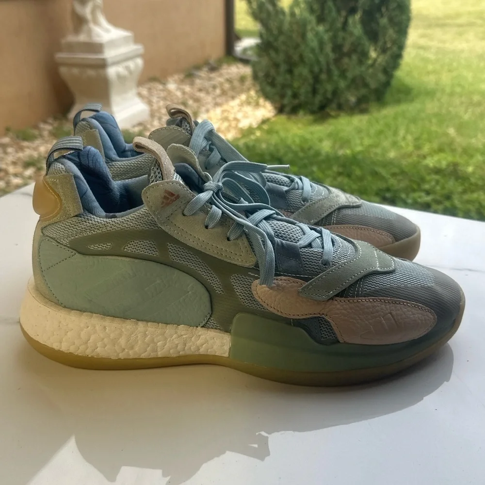 adidas zone boost