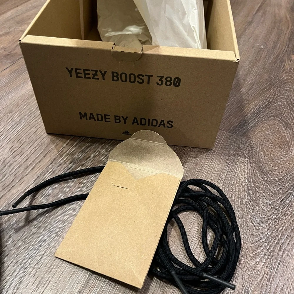 adidas original packaging