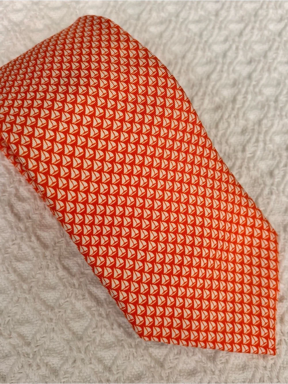 Roundtree & York orange micro sailboat print silk tie made USA preppy nautical