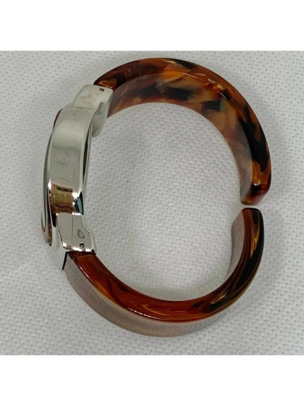 Narmi women’s watch tortoiseshell silver tone quartz cuff band 29mm 6” running