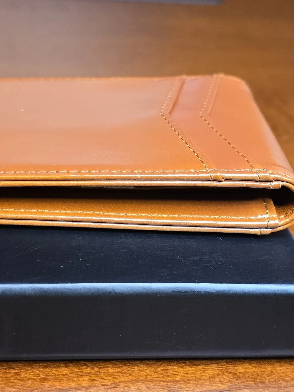 Genuine Leather Wallet | 11 Card Slots | Money Clip | Gift Box