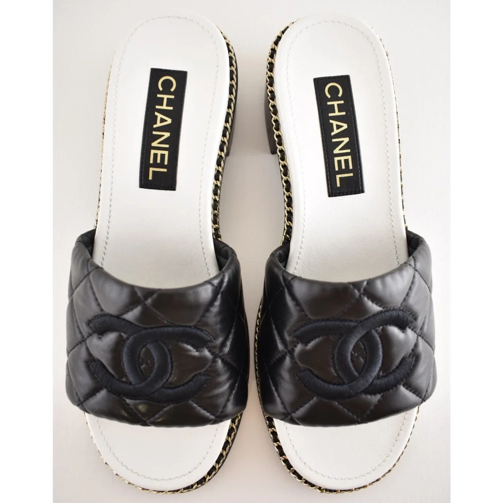 Chanel 25P Black Quilted Leather Chain CC Logo Mule Slide Sandal Block Heel 36.5