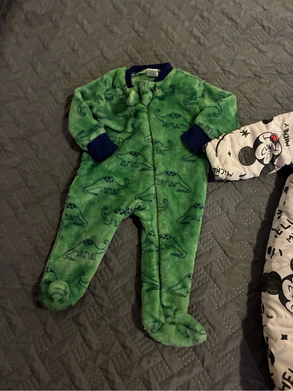 Disney White Mickey Print One-Piece Footed Snowsuit with Red Lining 0-3 months