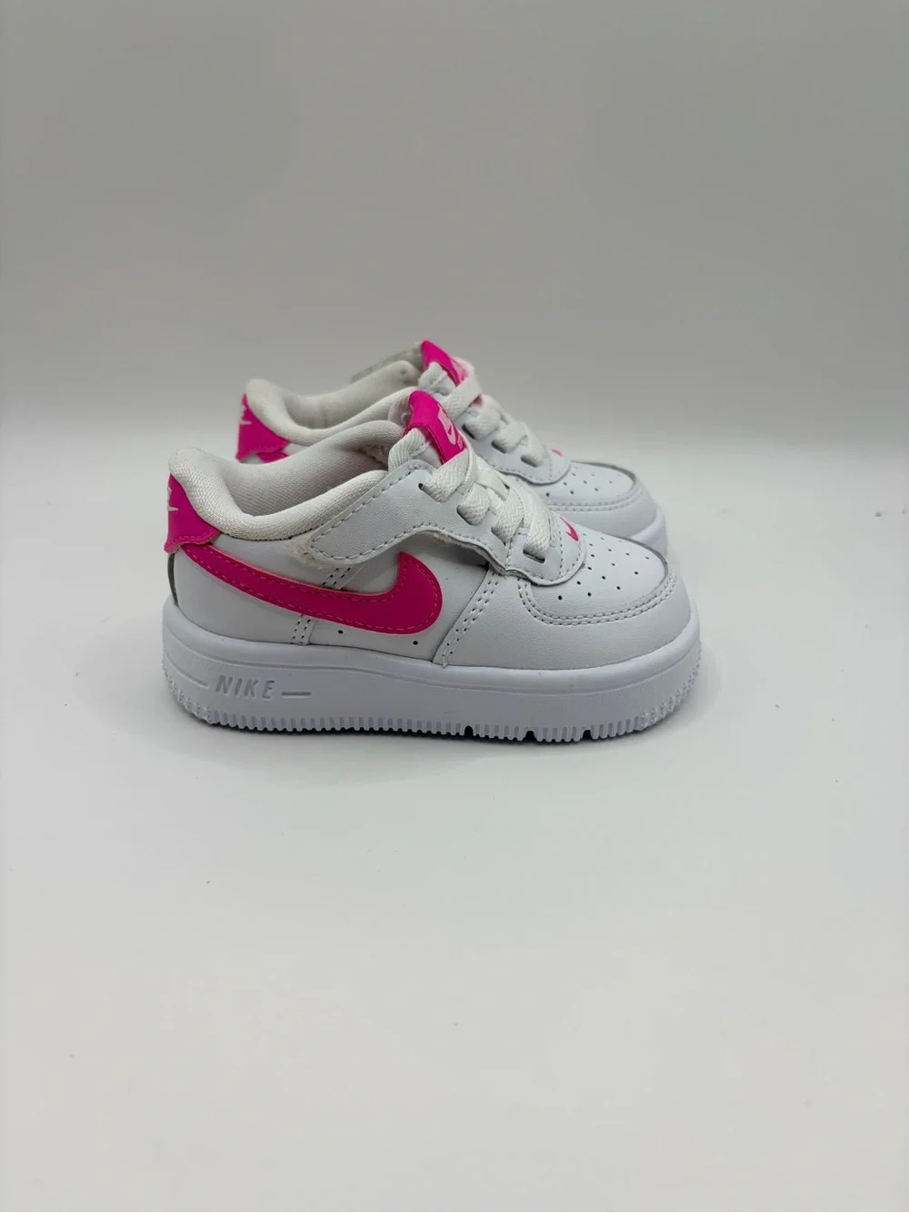Nike low pink bright