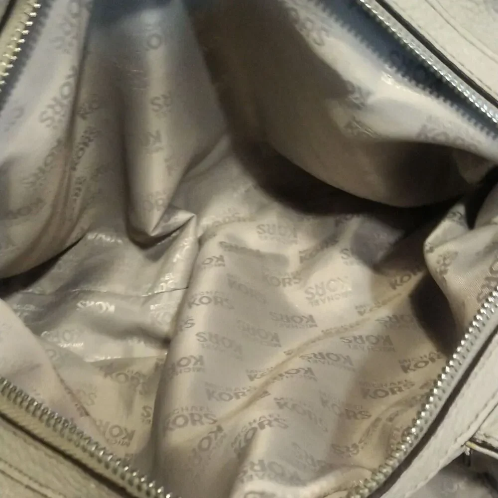 Michael Kors loc 1164