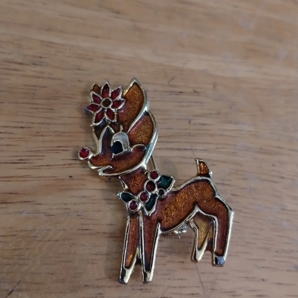 Beat women's vintage ESTATE Rudolph the red nose reindeer brooch pin