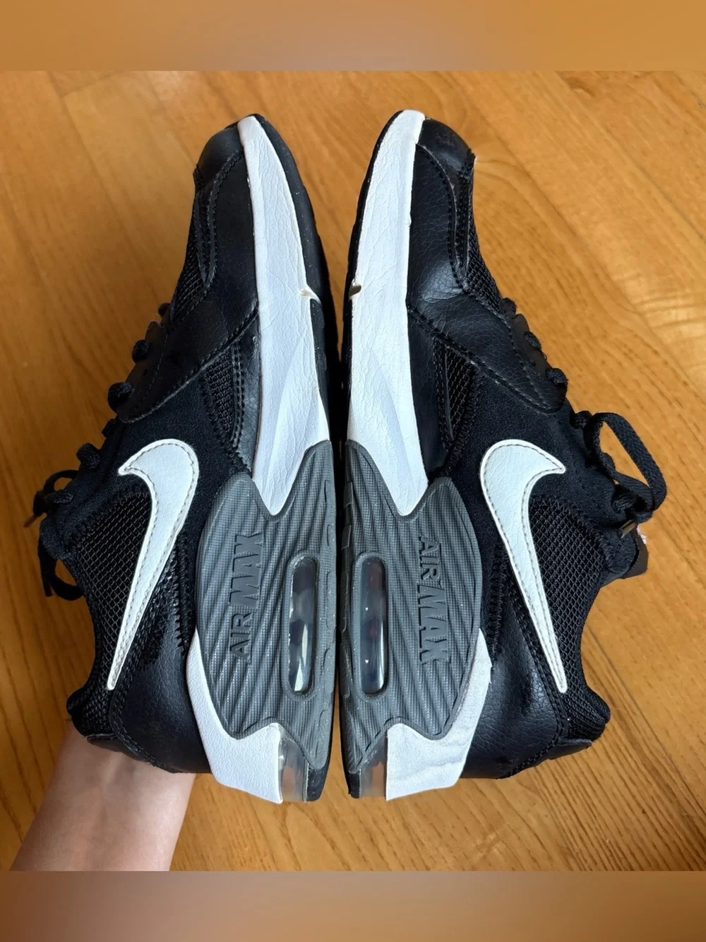 Nike Air Max Excee sneakers Shoes black and white Boys Girls Running Sz 5 Youth