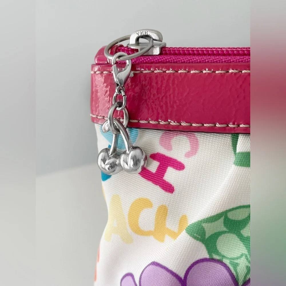 Coach Poppy Floral Wristlet | Vintage Y2k