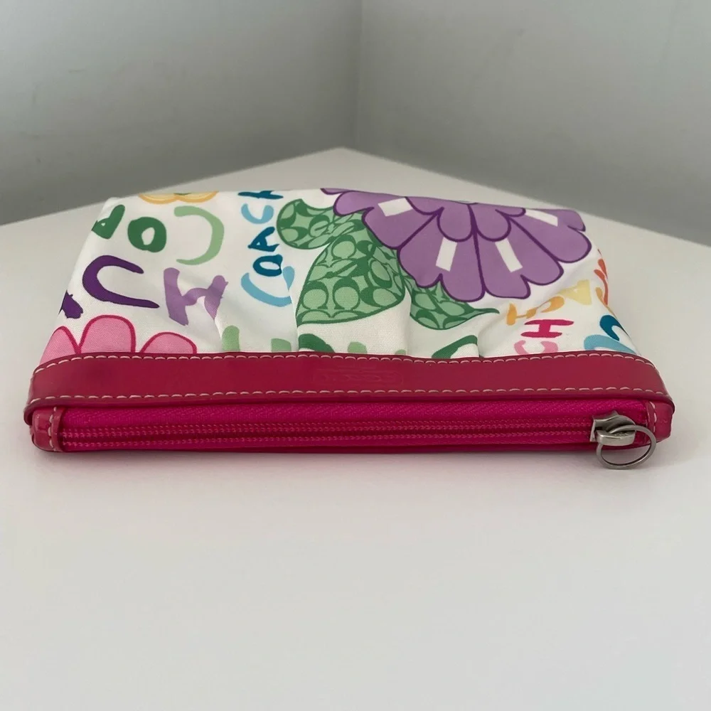 Coach Poppy Floral Wristlet | Vintage Y2k