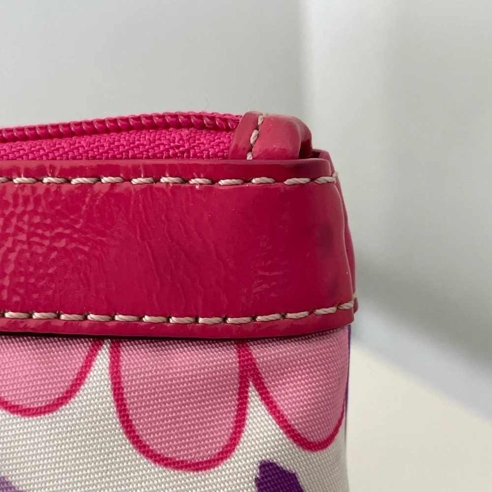 Coach Poppy Floral Wristlet | Vintage Y2k