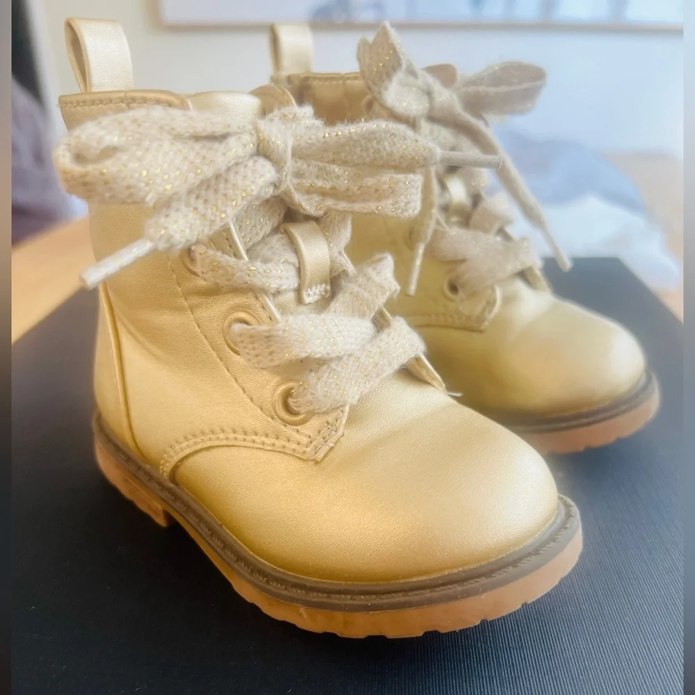 🥭💛CAT & JACK GOLD CHILDRENS BOOTS SIZE 5T💛🥭