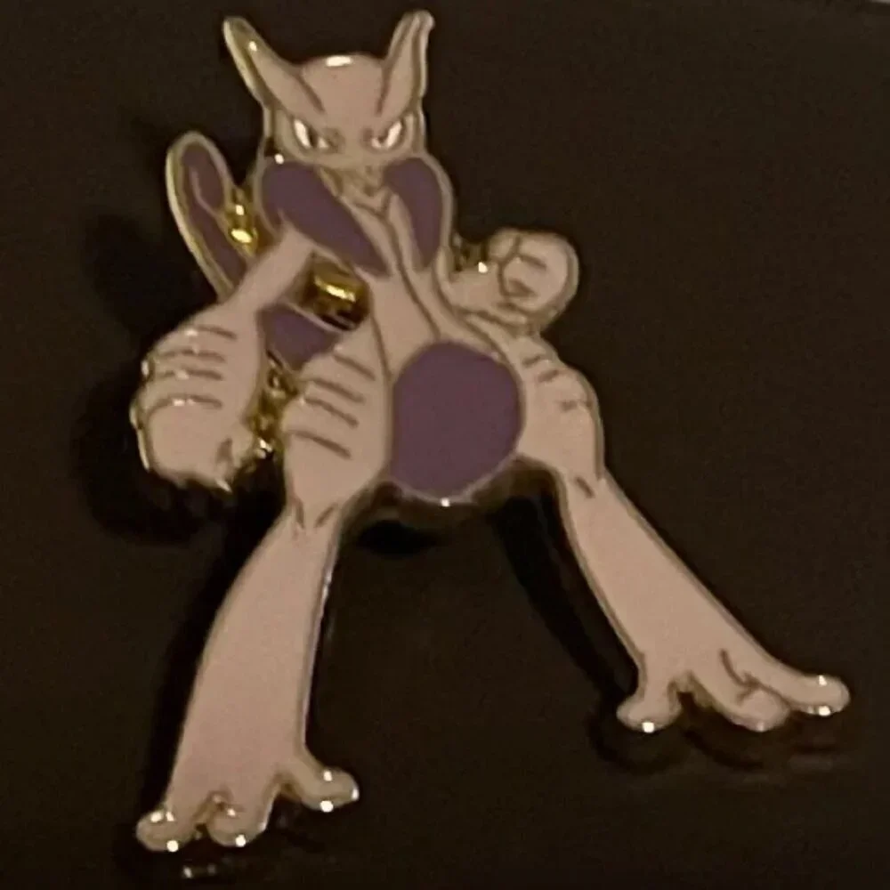 Nintendo Pokemon Mewtwo Collector Pin