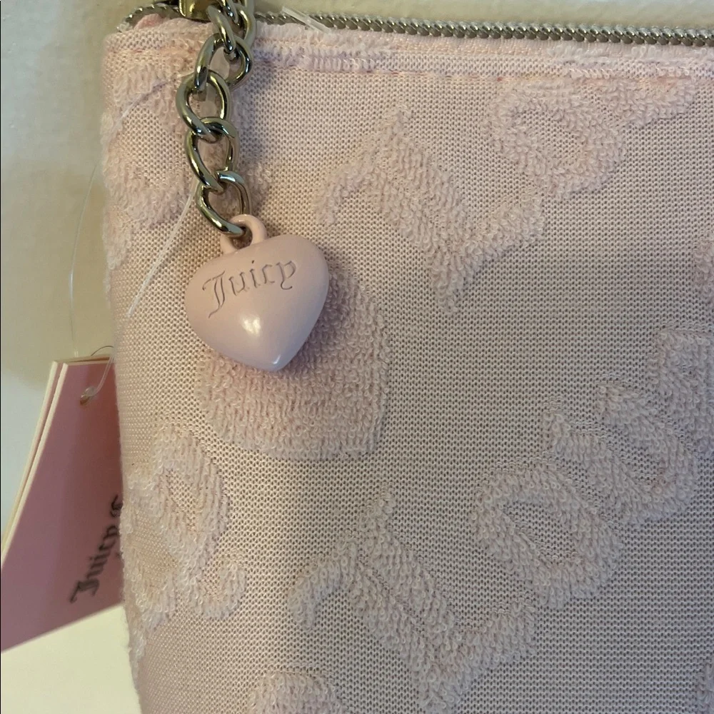 Juicy Couture elegant light