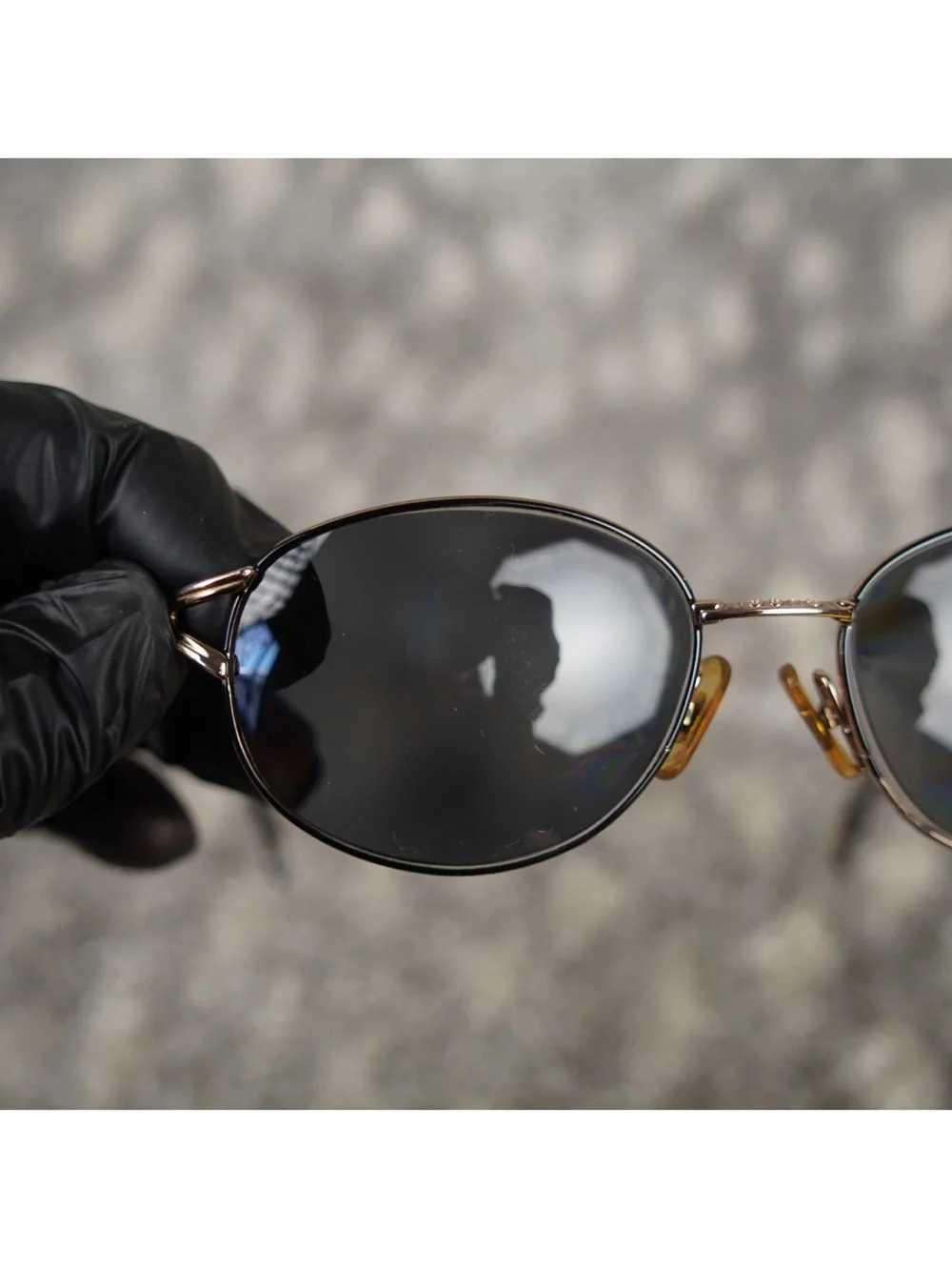 Gucci sleek oval