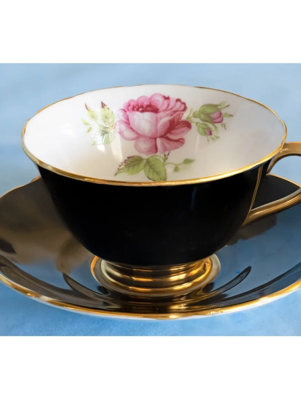Beautiful, Vintage Assorted Cup And Saucers Made In England!