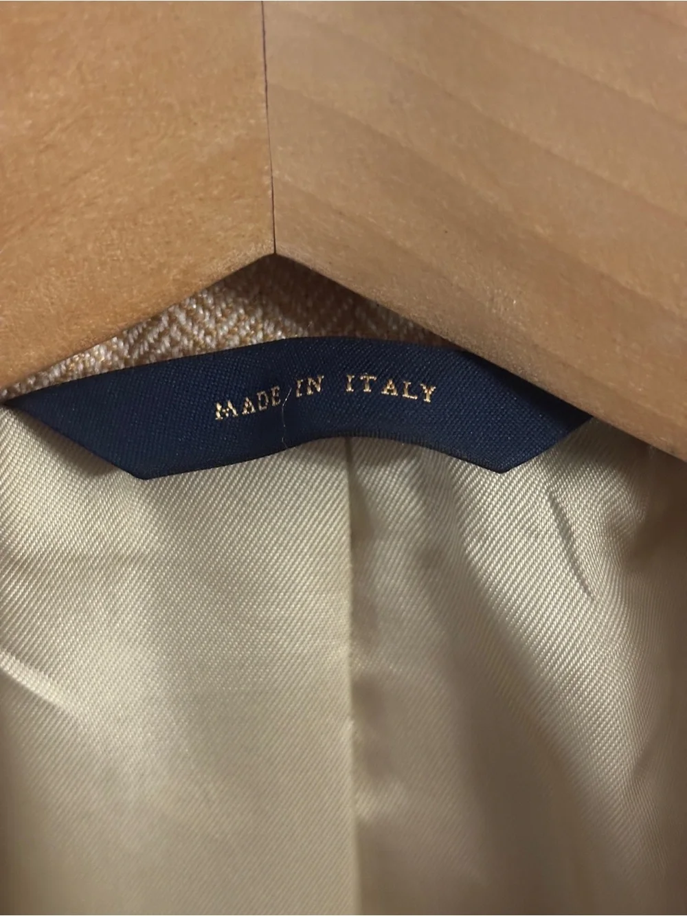 Brooks Brothers pockets silk