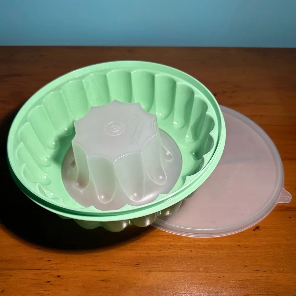 Tupperware beautiful seafoam