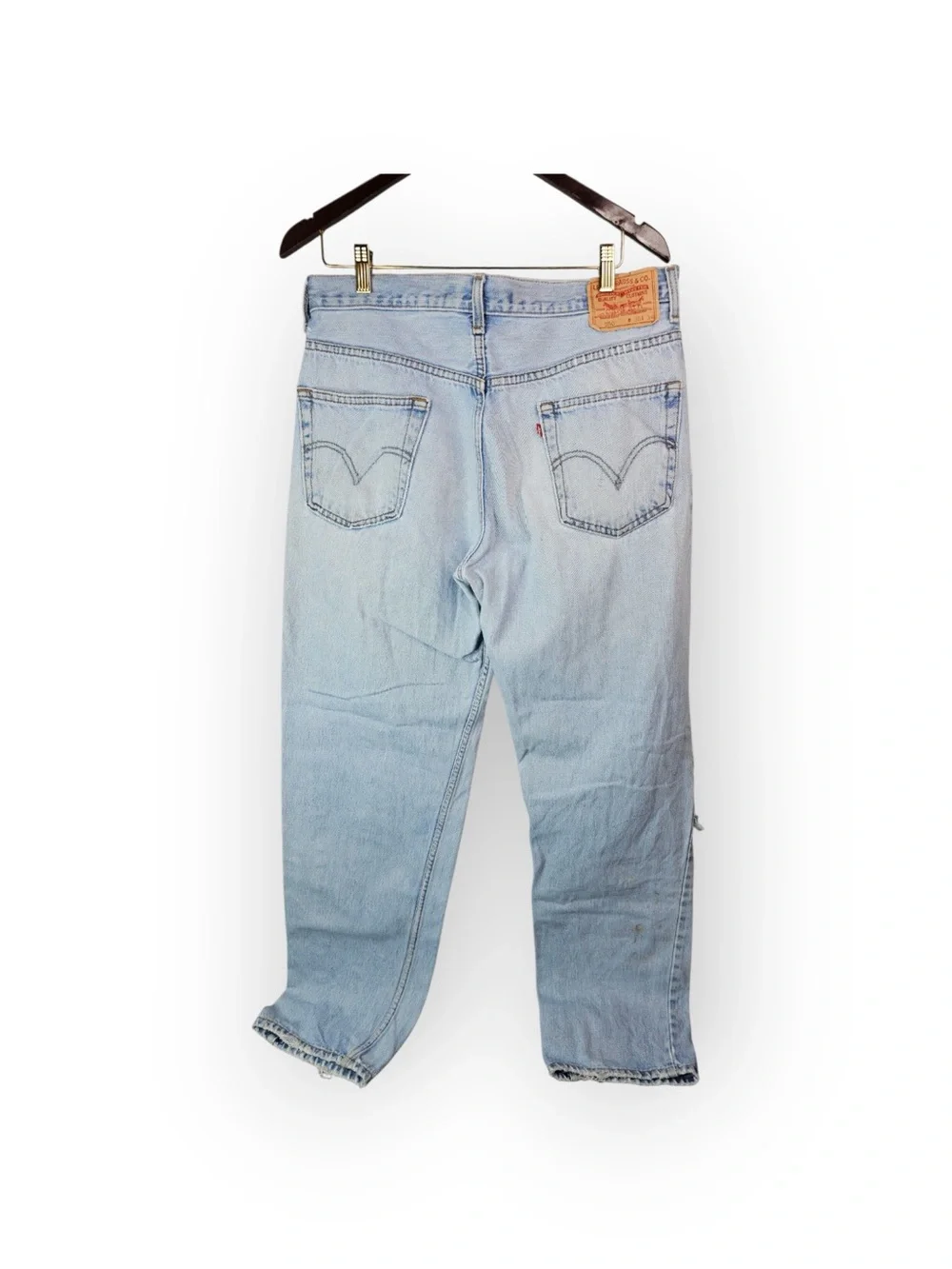 Levis leg fit