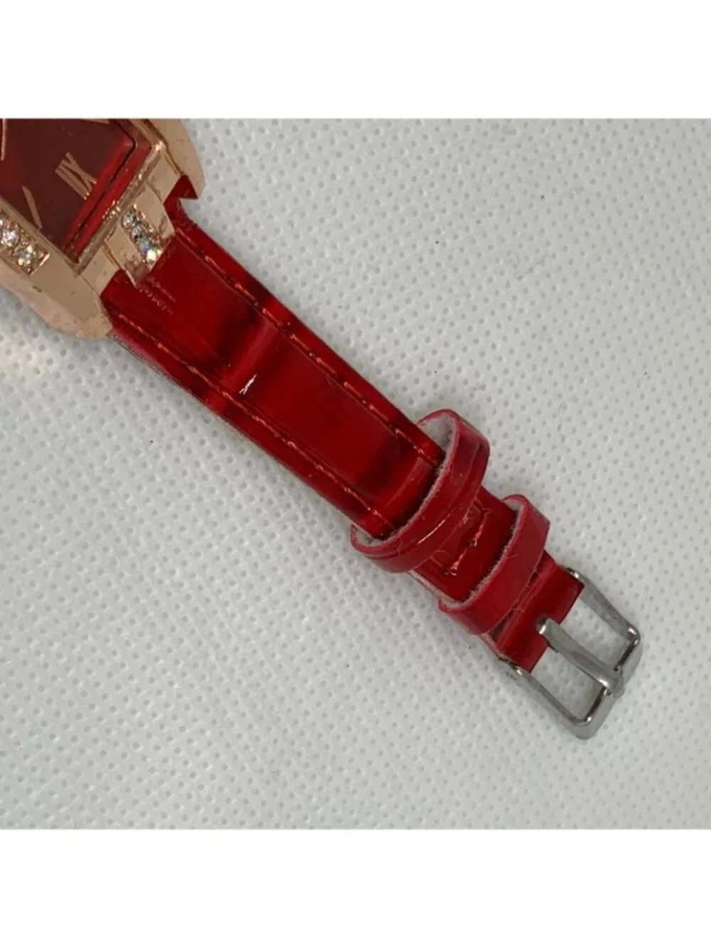 N/A women’s quartz