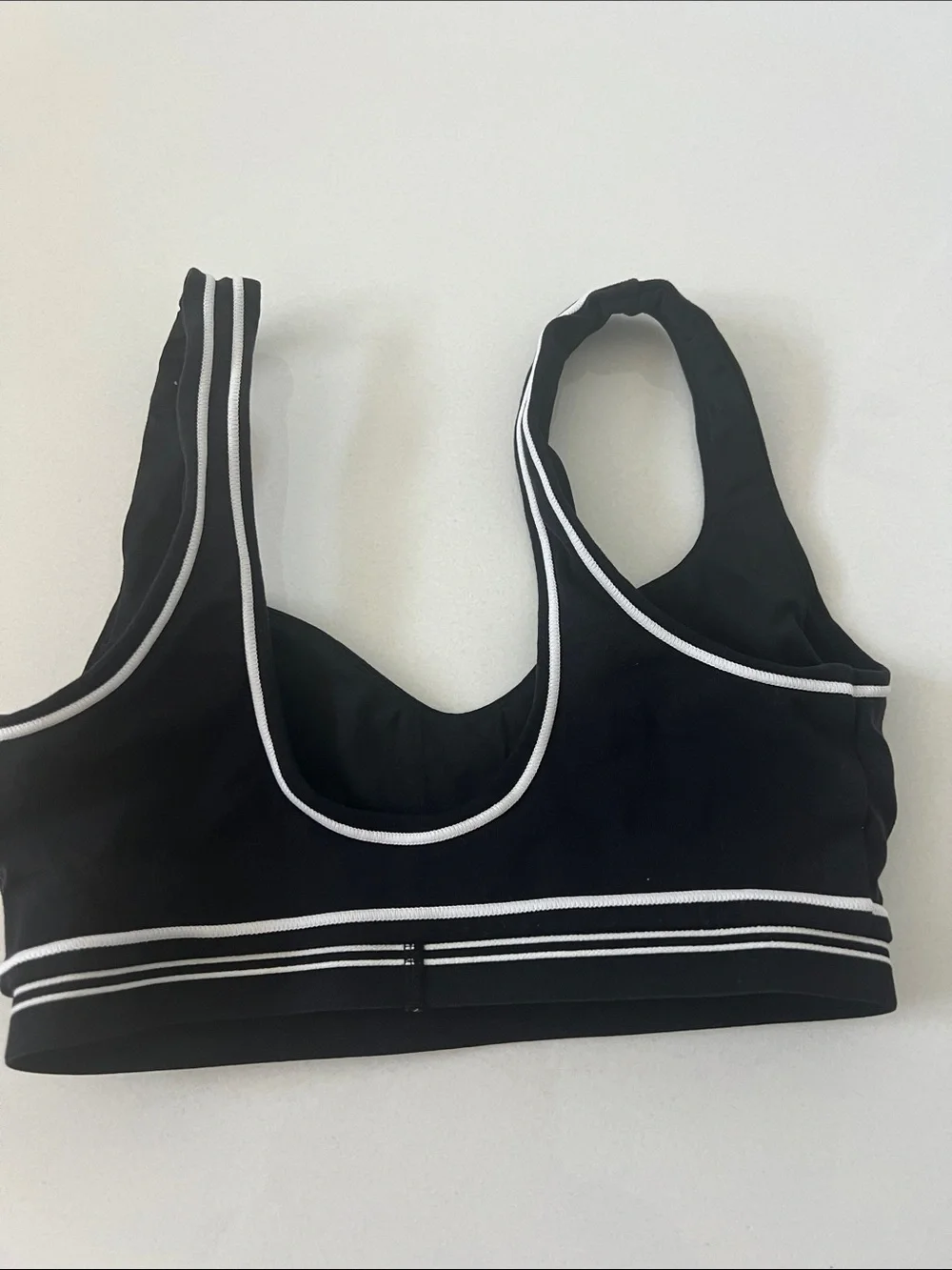 ALO Yoga pair alo