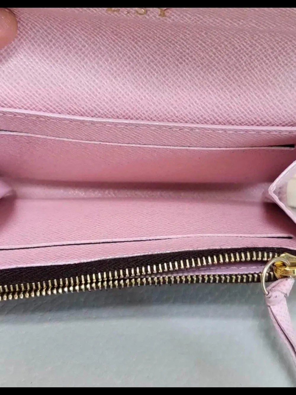 Louis Vuitton pre owned