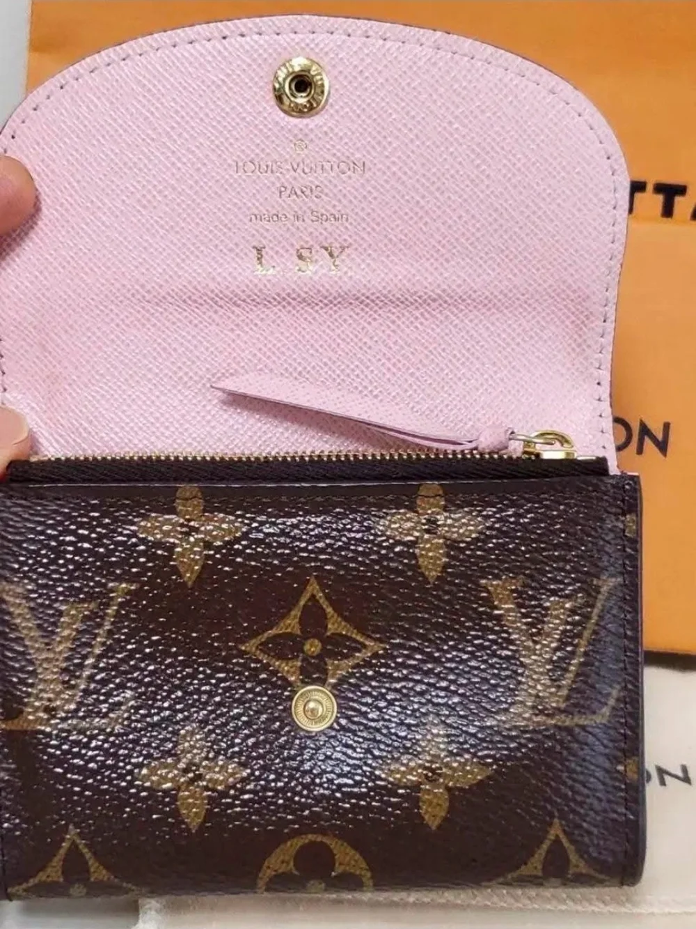 Louis Vuitton pre owned