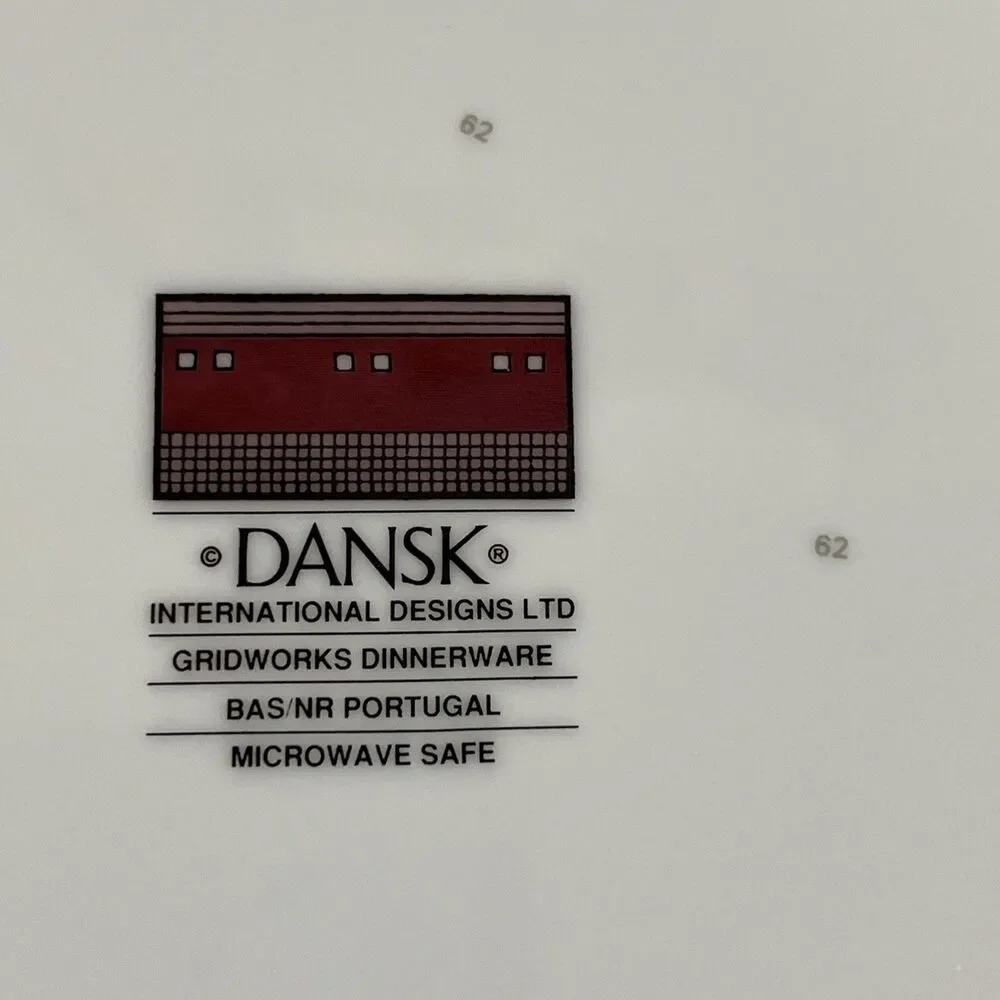 Dansk gridworks burgundy