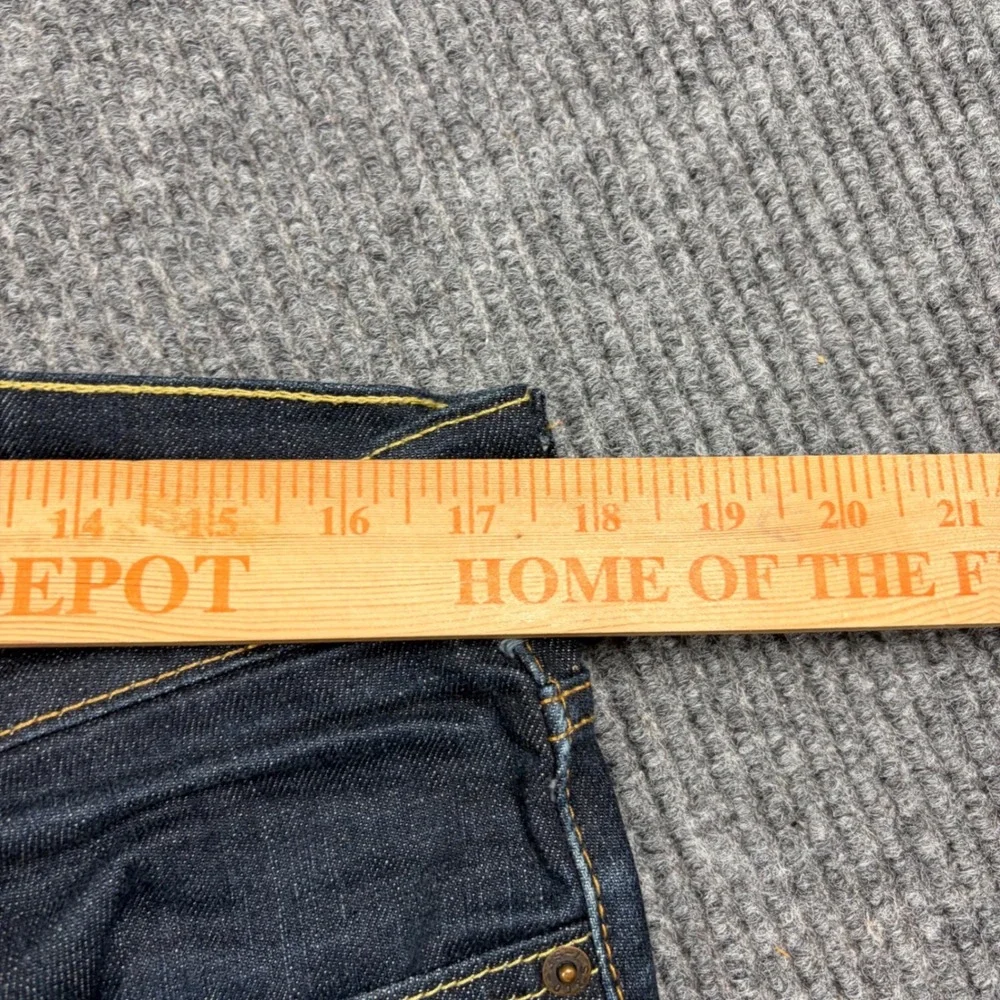 Levis details please