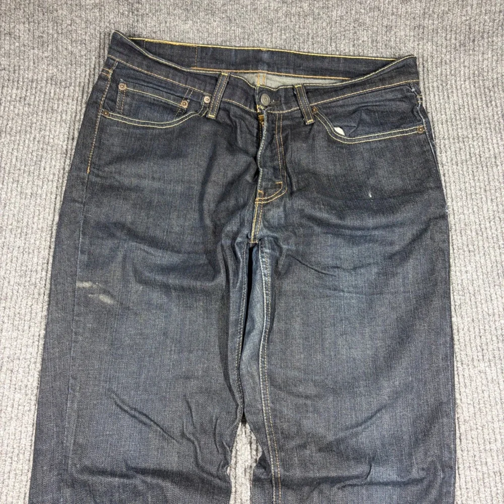 Levis details please